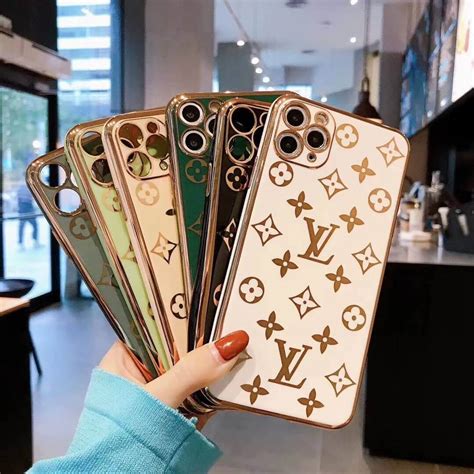 louis vuitton style iphone case.